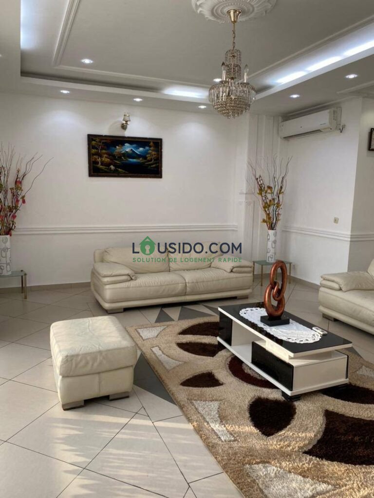 Appartement/studio meublé haut standing à louer makepe