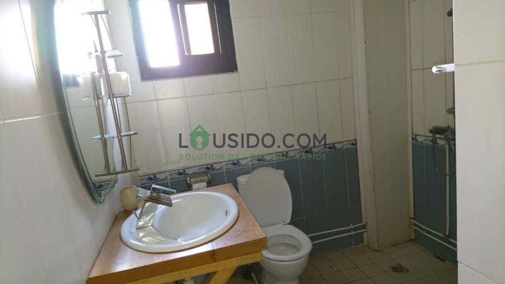 APPARTEMENT MEUBLÉ HAUT STANDING avec Piscine Douala, Bali