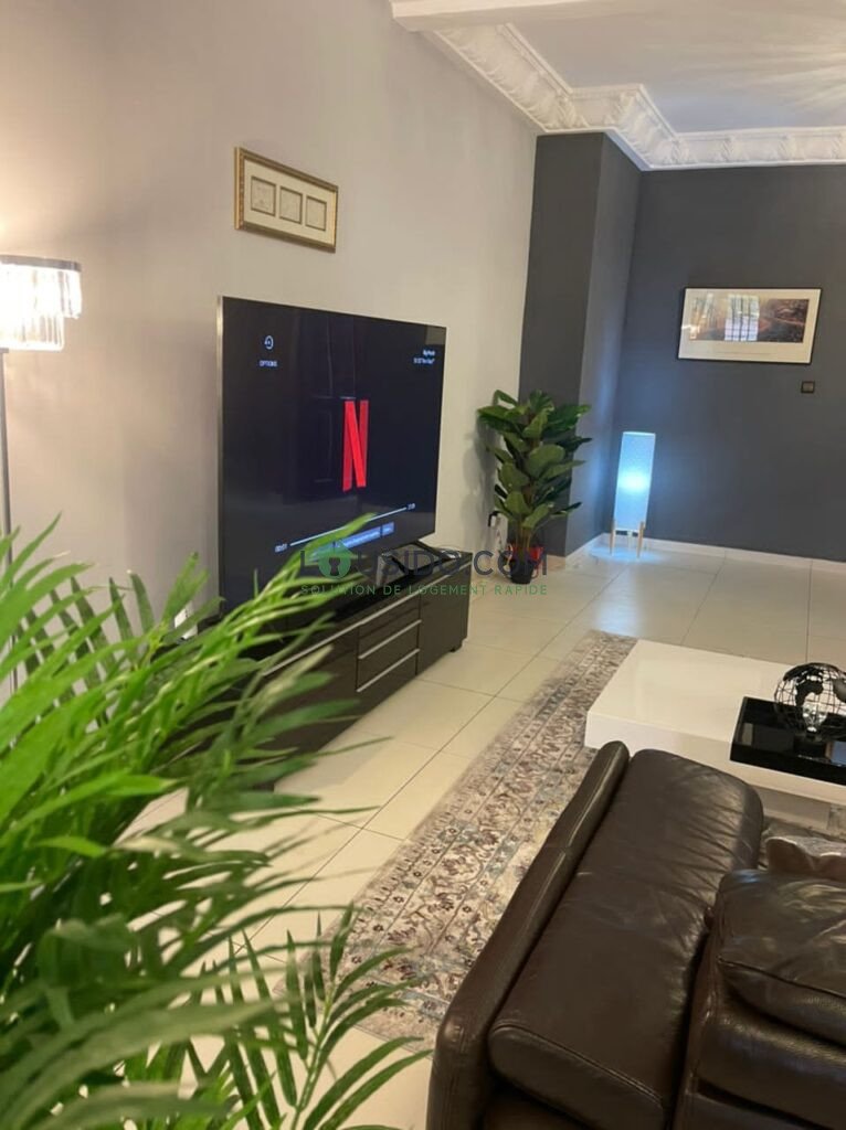 APPARTEMENT MEUBLÉS HAUT STANDING Makepe