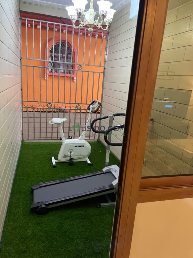 APPARTEMENT MEUBLÉS HAUT STANDING Makepe