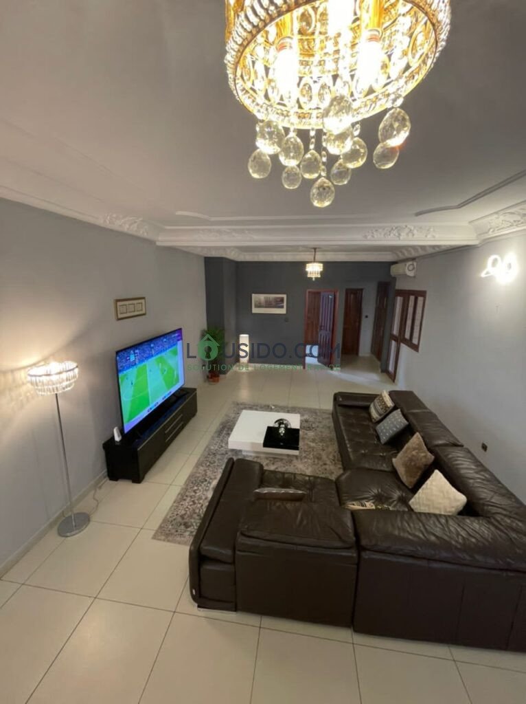 APPARTEMENT MEUBLÉS HAUT STANDING Makepe