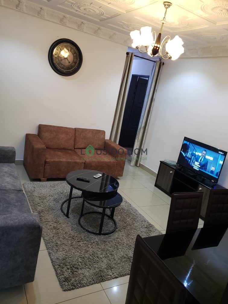 APPARTEMENT MEUBLÉ Situé à Makepe happy sport