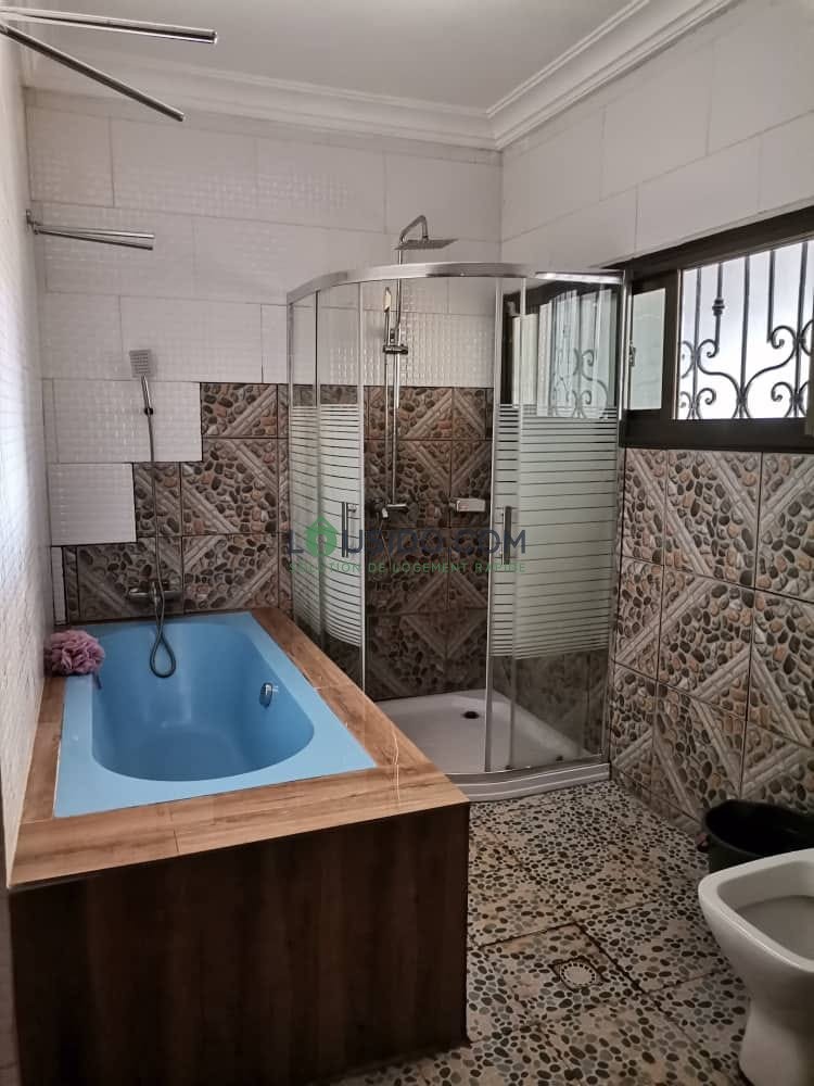 Appartement meublé avec piscine haut standing a louer a Yaoundé
