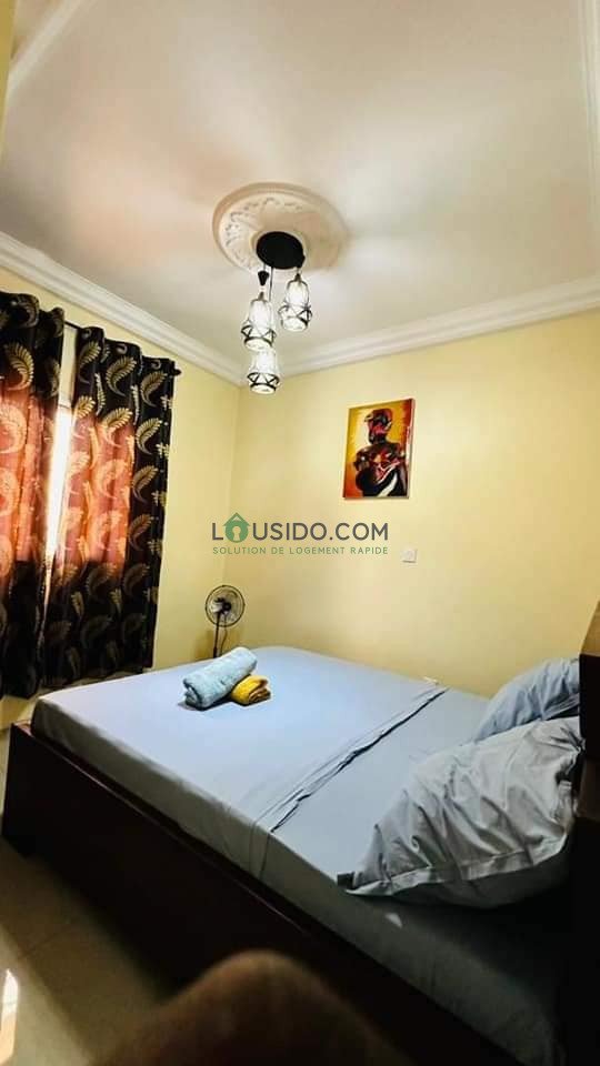 Appartement meublé haut standing dans un immeuble à Biyem-Assi