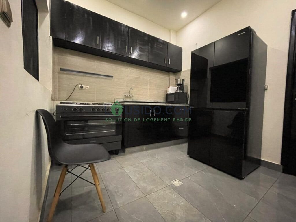 Appartement meublé avec piscine et salle de sport Yaounde