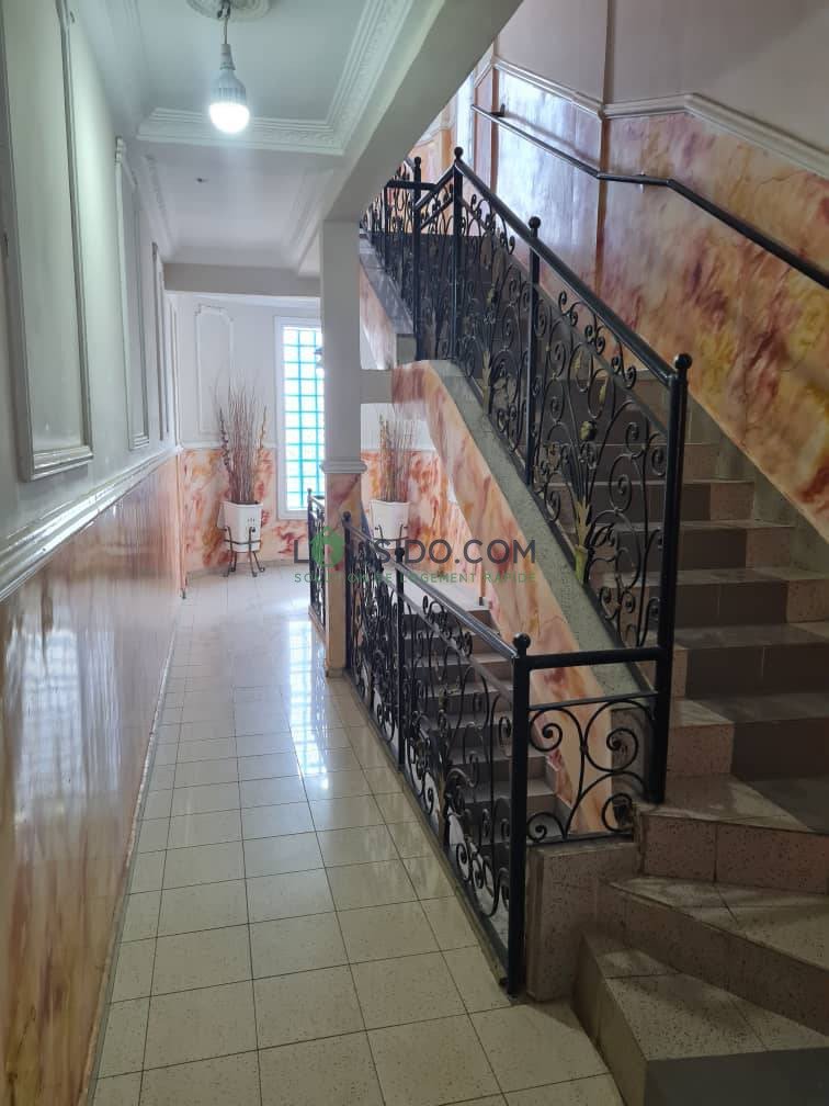 Appartement meublé avec piscine à bastos