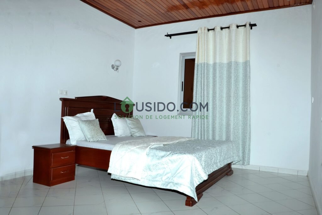 Appartement meublé nouvellement construit situé à Ngousso