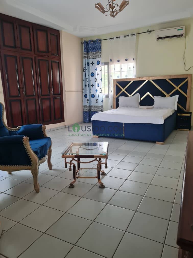 Appartement meublé avec piscine à bastos