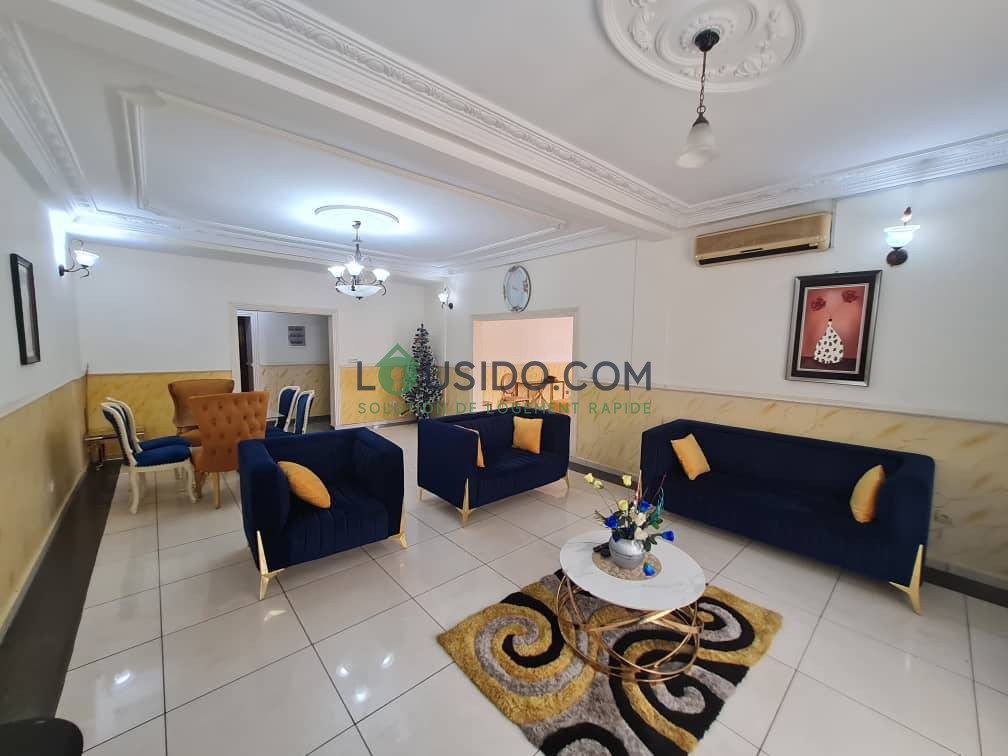 Appartement meublé avec piscine à bastos