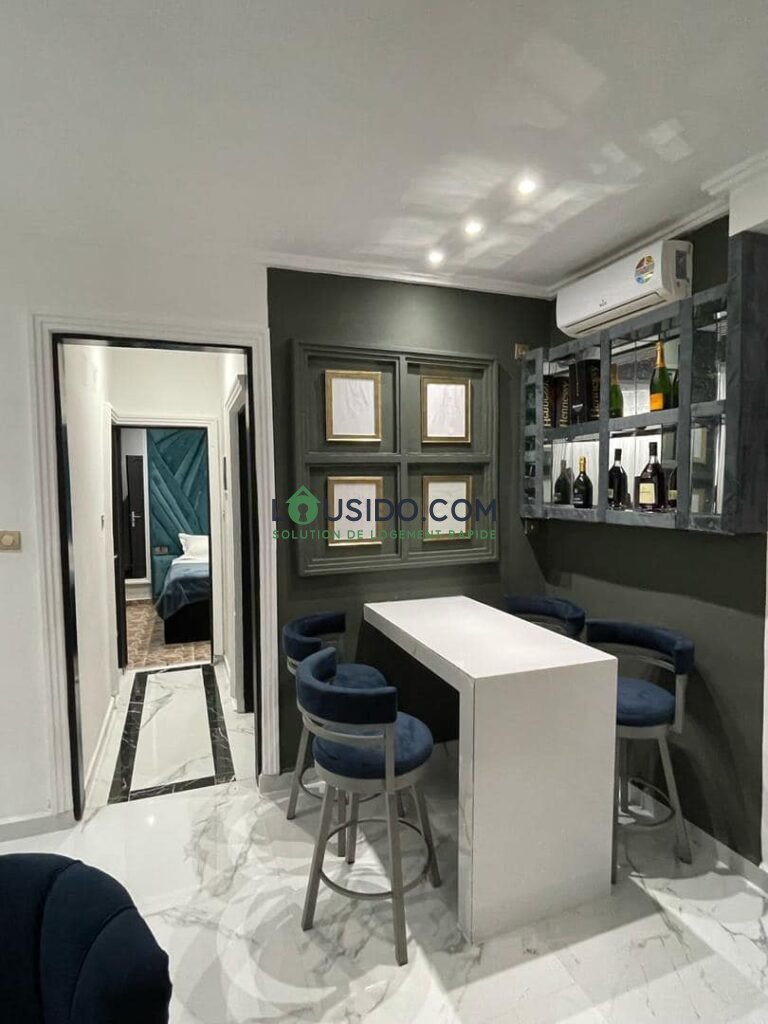 Appartement meublé de deux chambres au quartier Bastos