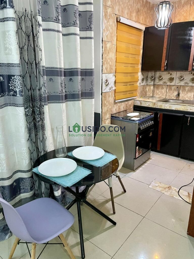 Studio Meublé a Bastos