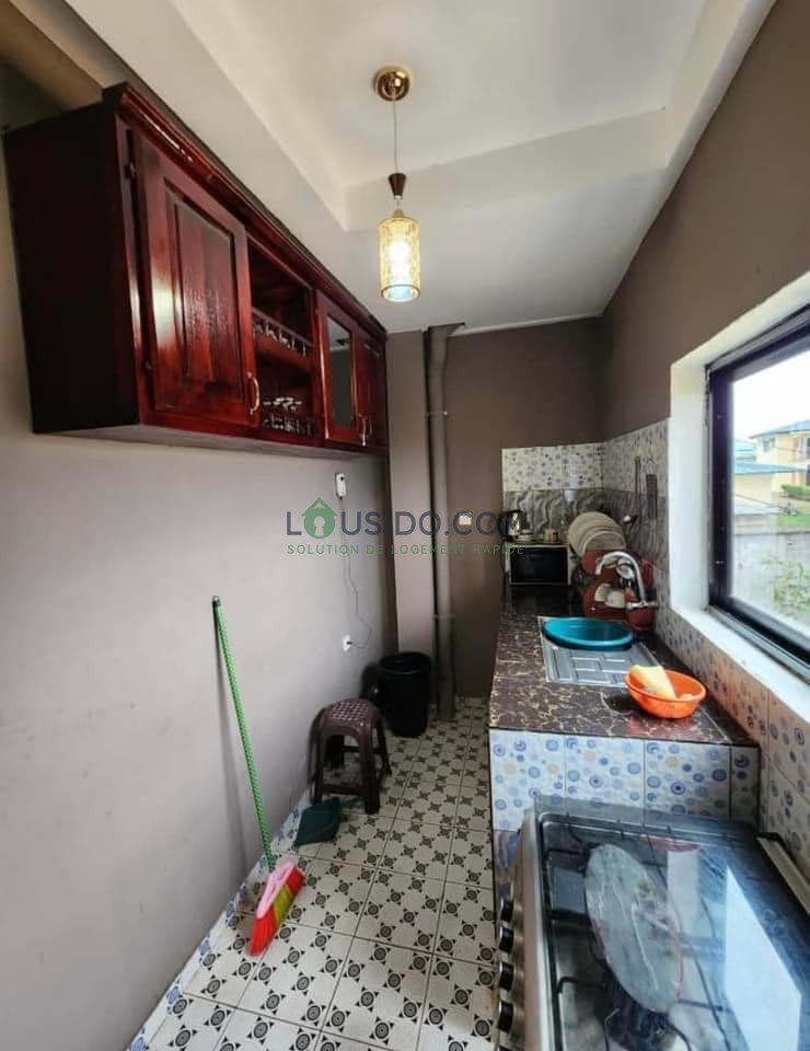Appartement meublé a louer bien situe, Yaoundé
