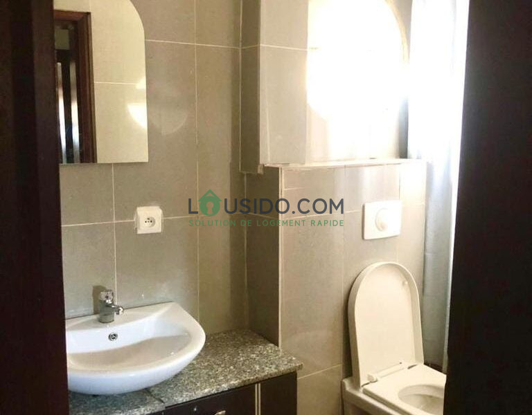 Appartement meublé avec 3 chambre a louer, Yaoundé