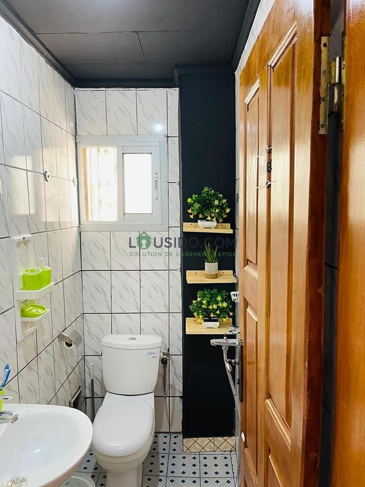 Studio Meublé haut standing situé à Youpwe, Douala