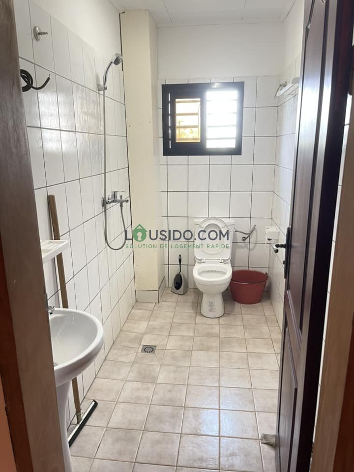 Appartement Meublé climatisé situe a Yassa, Douala