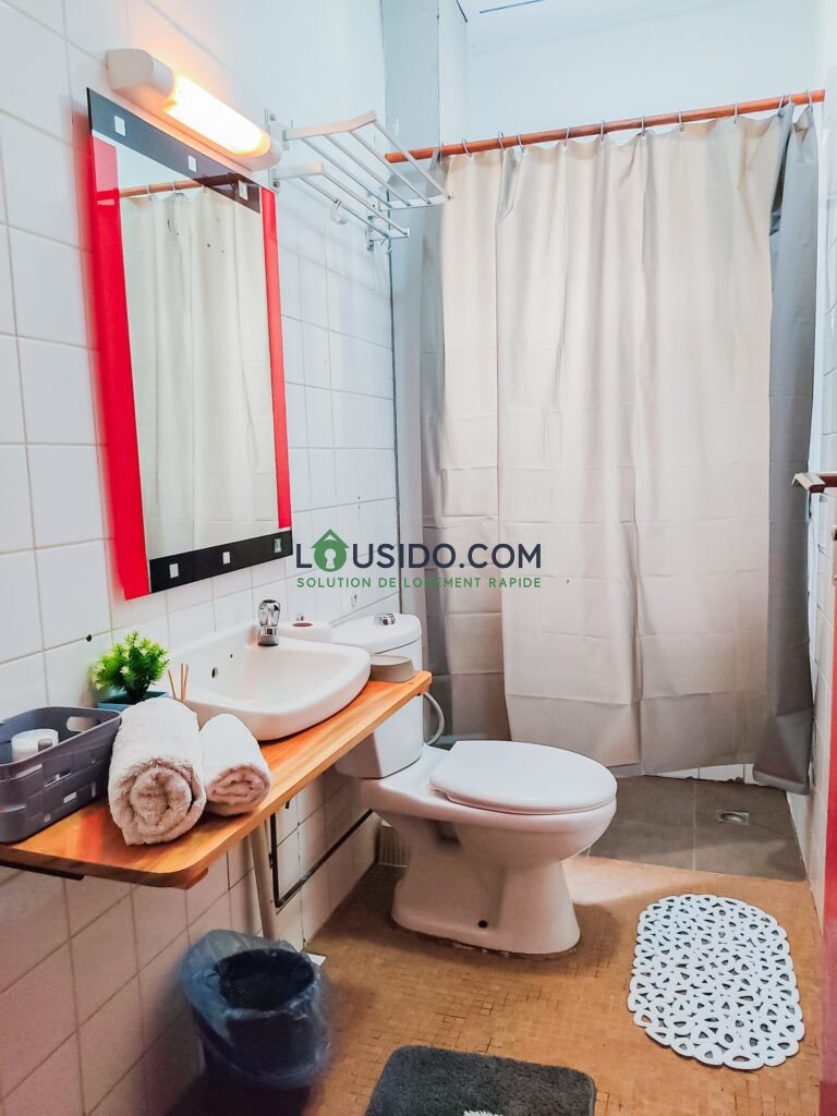 Appartement meublé à Santa barbara Bonamoussadi