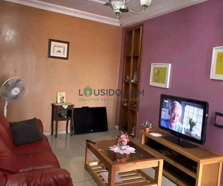 Studio meublé disponible à Yaoundé