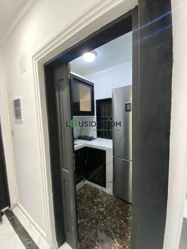 Appartement meublé de deux chambres au quartier Bastos