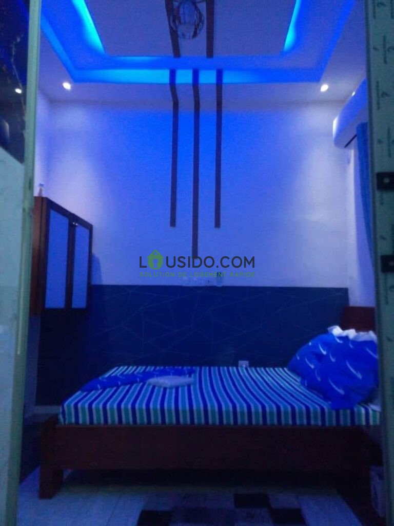 Chambre Meublée climatisée à louer à Bastos