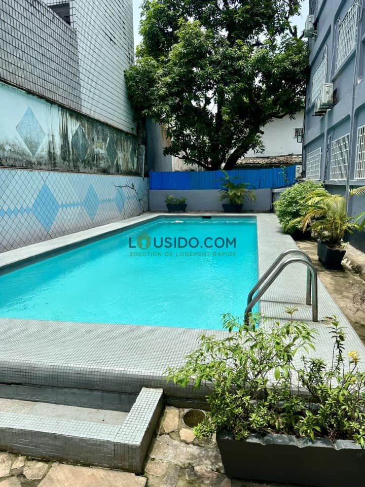 Appartement meublé de 2 chambres à Bonanjo, Douala