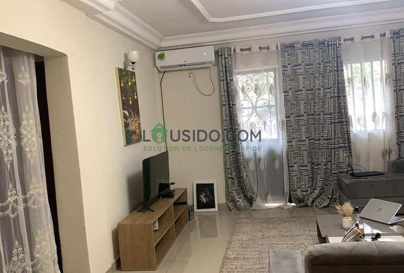  Appartement meublé haut standing situe à Douala 