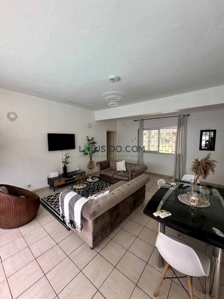 Appartement meublé de 2 chambres à Bonanjo, Douala