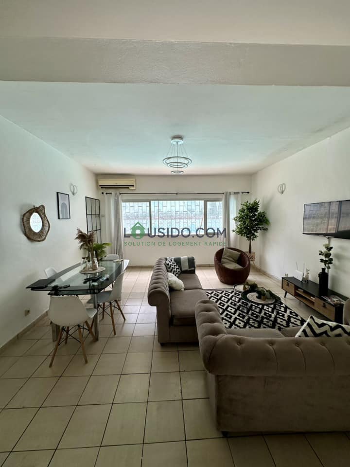 Appartement meublé de 2 chambres à Bonanjo, Douala