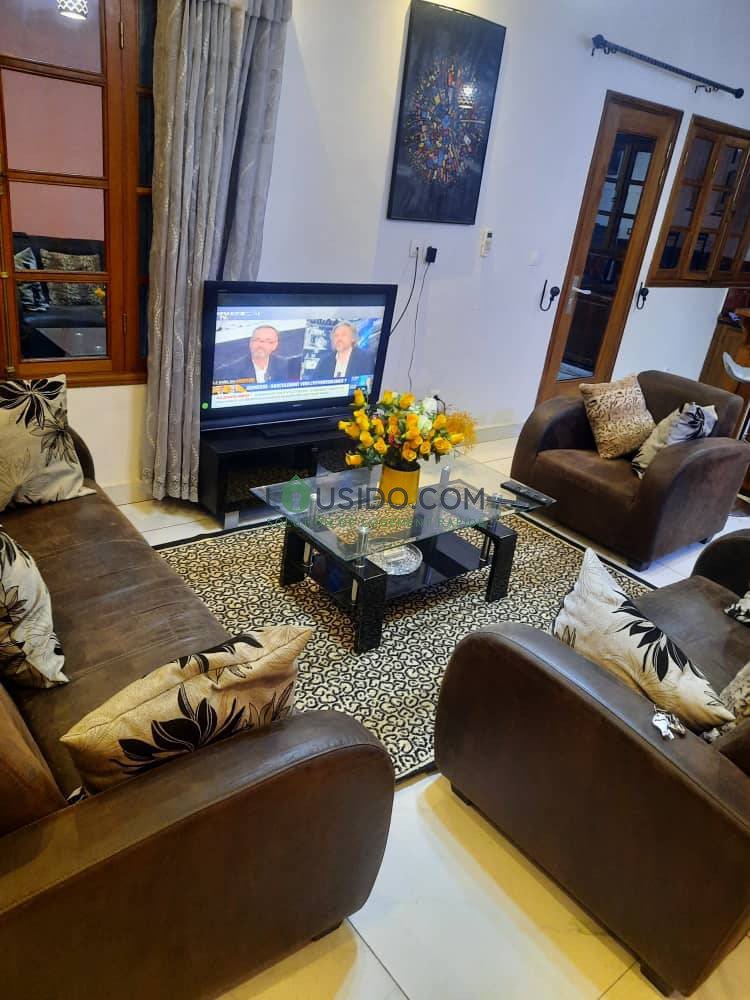 Appartement Meublé a Makepe classe européenne.