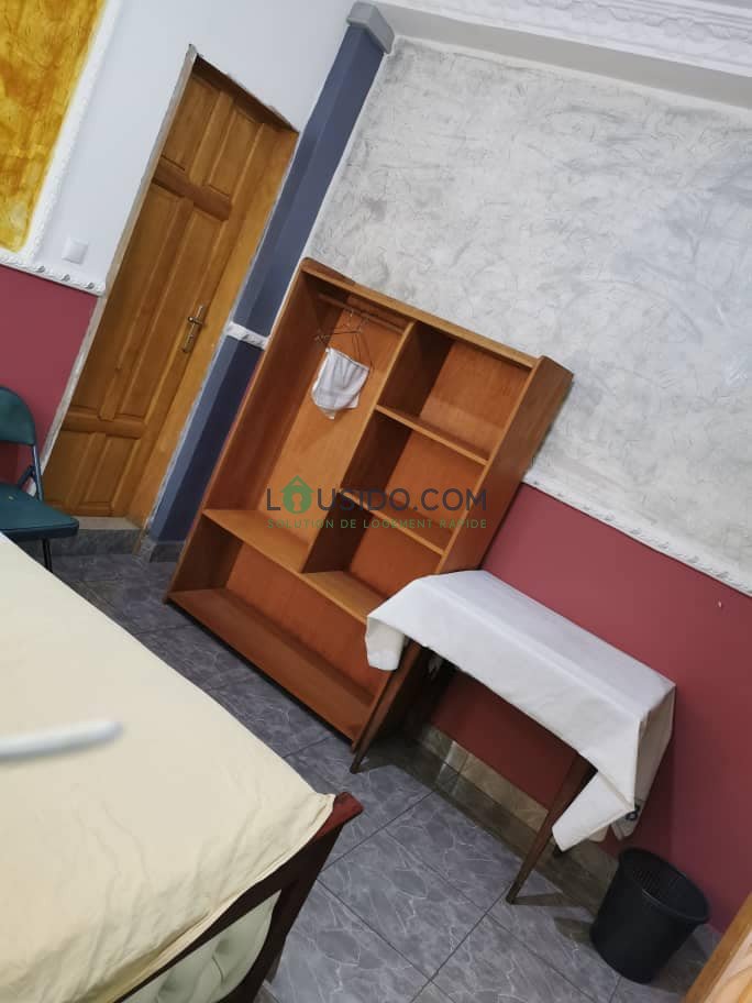 Chambre Meublé essos, Yaounde