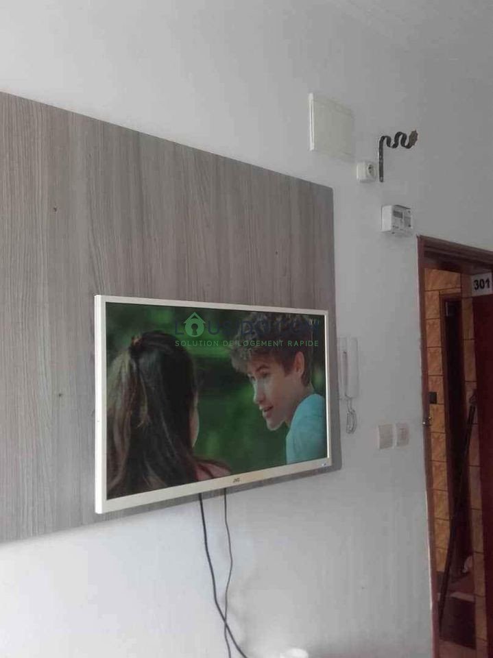 Chambre meublee avec coin cuisine