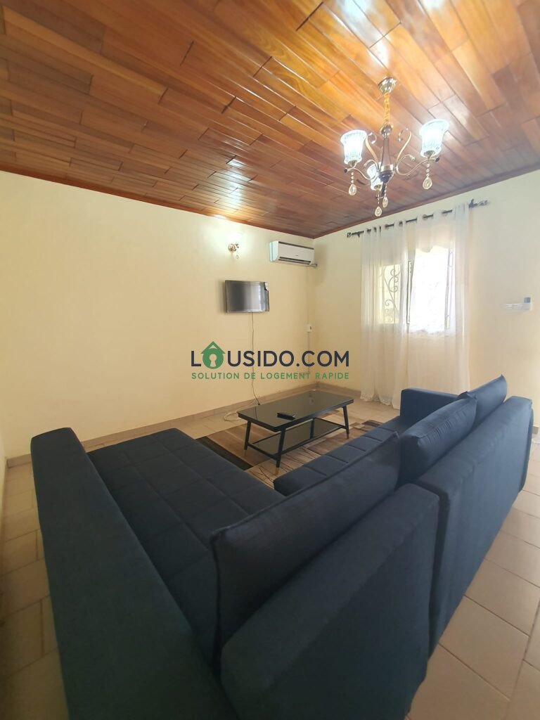 Appartement meublé situe a Odza