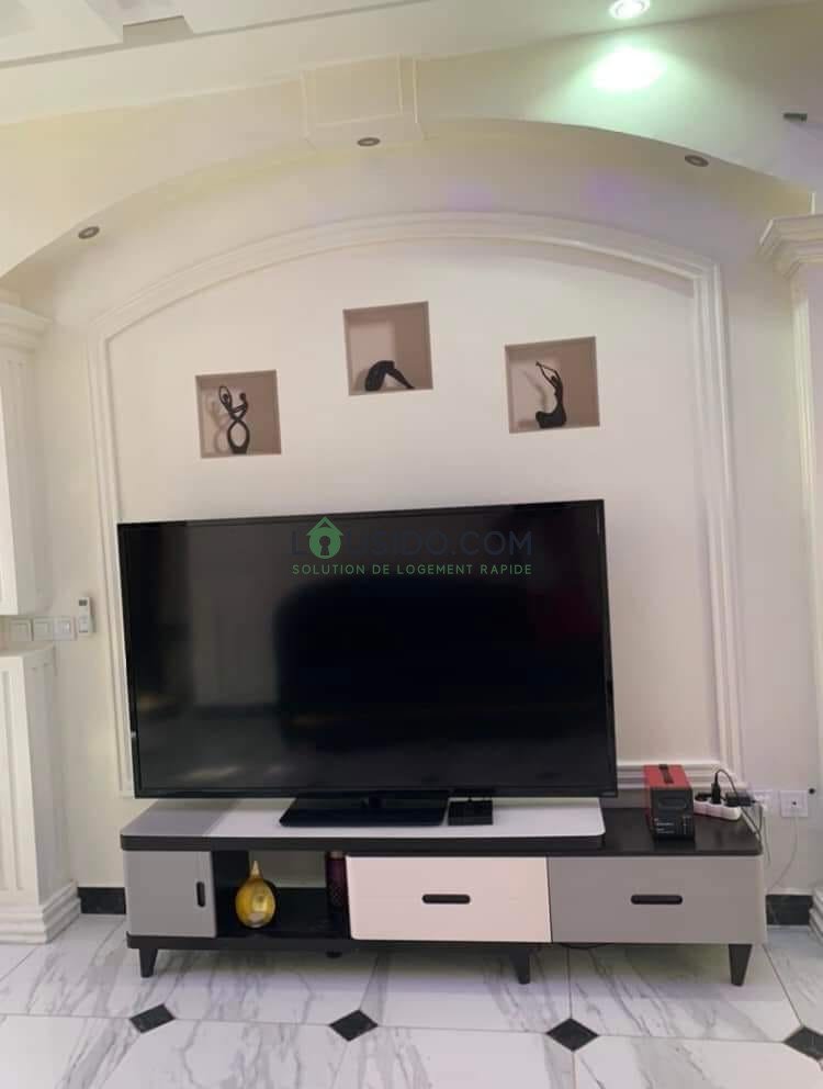 VILLA MEUBLÉ HAUT STANDING